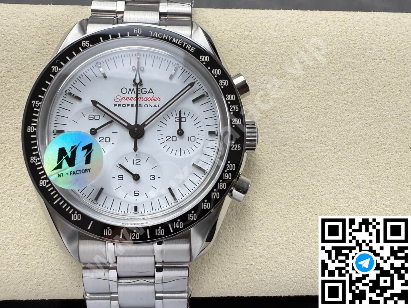Omega Speedmaster Moonwatch White Dial Stainless Steel 42mm Ref. 310.30.42.50.04.001